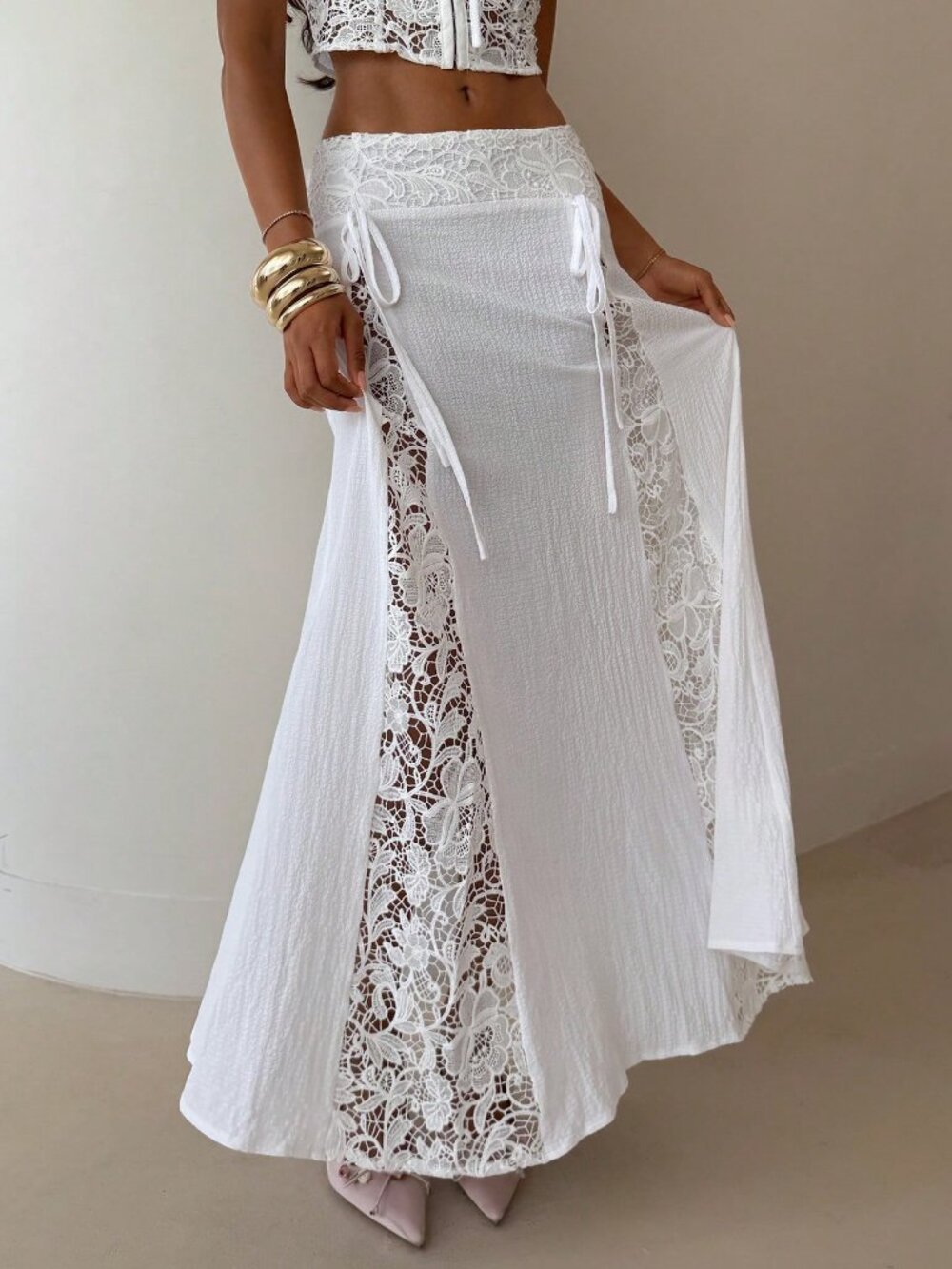 Elegant White Women's Low Waist Lace detailed maxi Skirt - Picture 8 of 9
